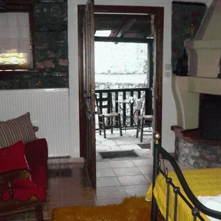 Traditional Archontoula Pensiune