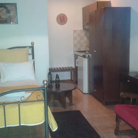 Traditional Archontoula 4*