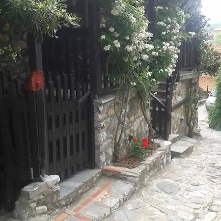 Traditional Archontoula 4*